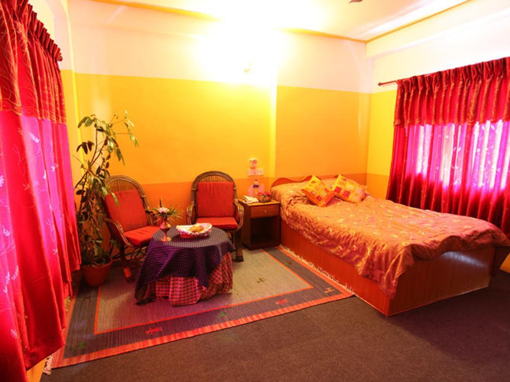 Trekkers Lodge Pokhara Værelse billede
