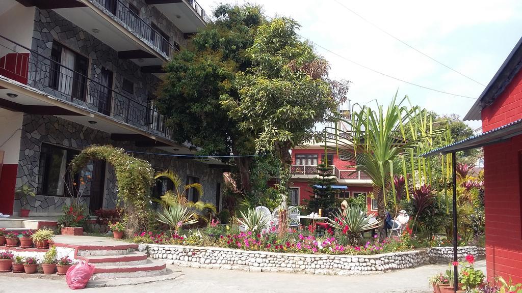 Trekkers Lodge Pokhara Eksteriør billede