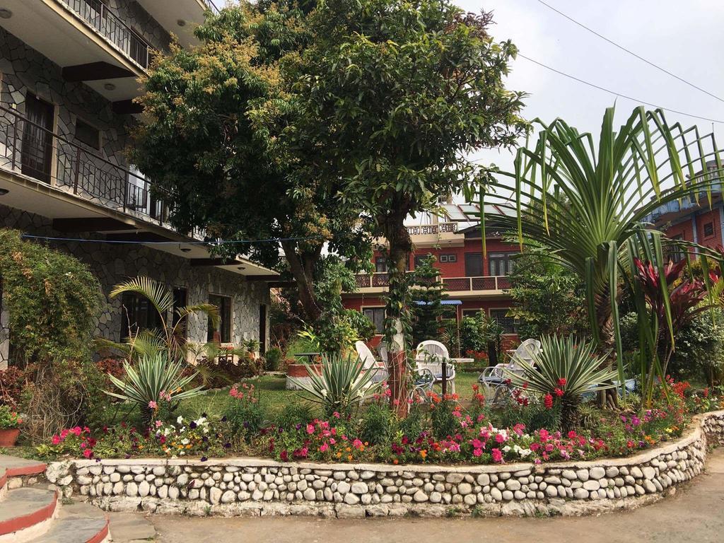 Trekkers Lodge Pokhara Eksteriør billede