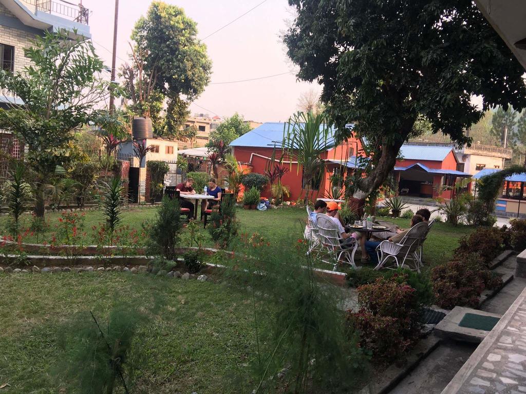 Trekkers Lodge Pokhara Eksteriør billede