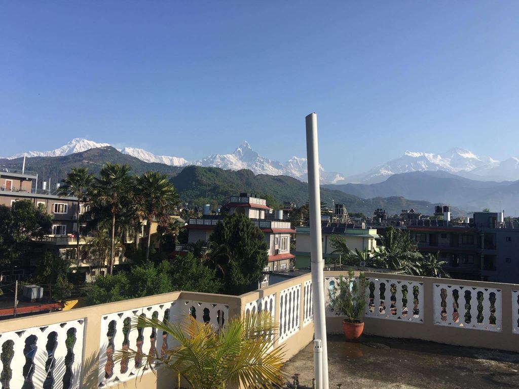 Trekkers Lodge Pokhara Eksteriør billede