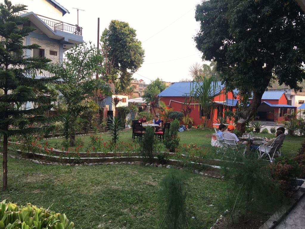 Trekkers Lodge Pokhara Eksteriør billede