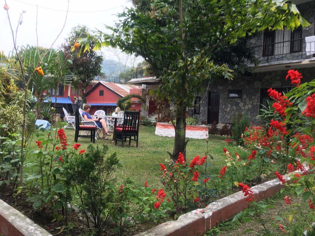 Trekkers Lodge Pokhara Eksteriør billede