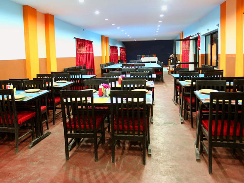 Trekkers Lodge Pokhara Eksteriør billede