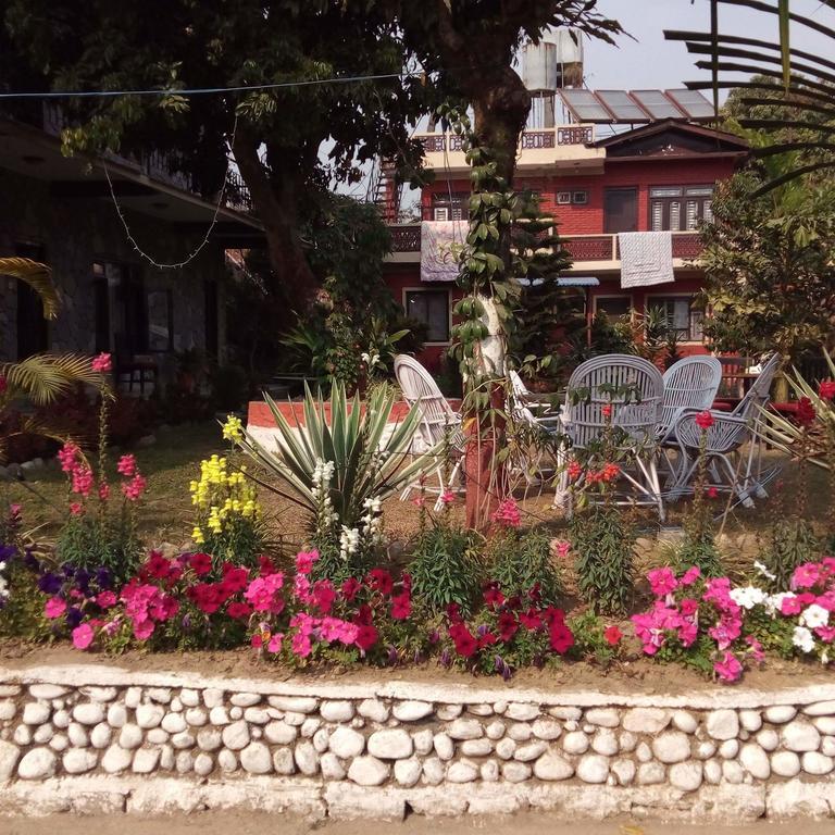 Trekkers Lodge Pokhara Eksteriør billede