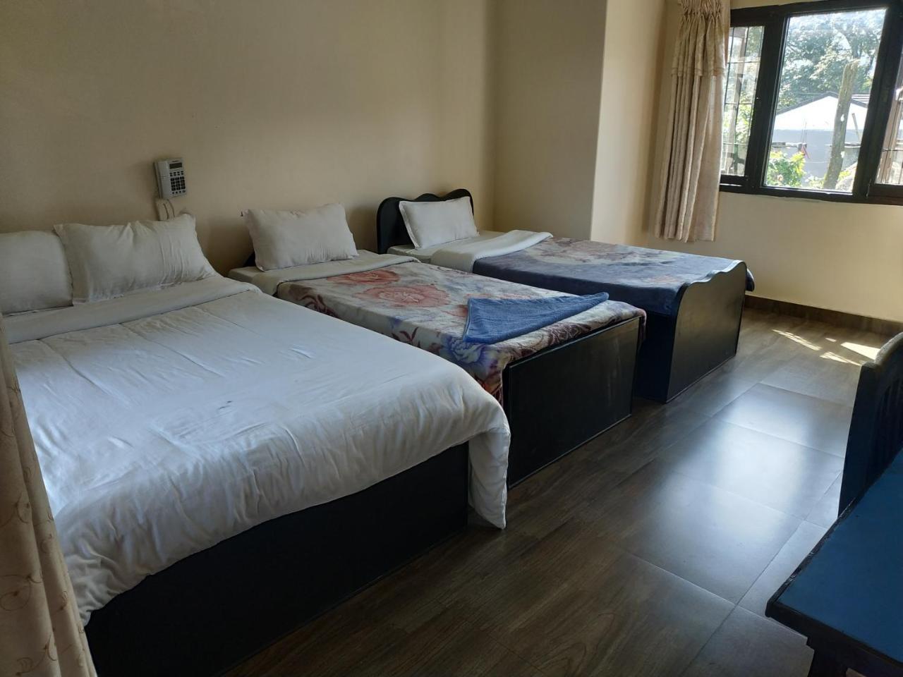 Trekkers Lodge Pokhara Eksteriør billede